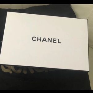 Chanel gift box